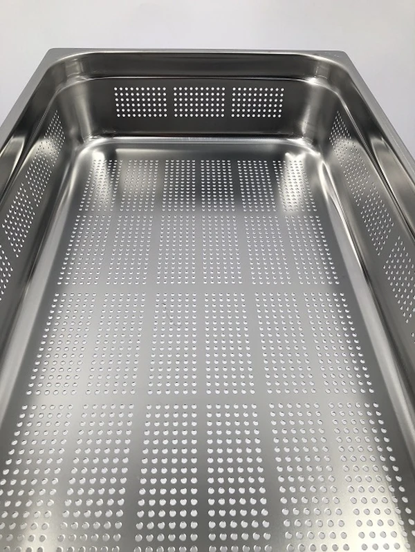 BACINELLA FORATA INOX GN 1/1 52X32,5 H 10 4 BACINELLA FORATA INOX GN 1/1 52X32,5 H 10 - immagine 2