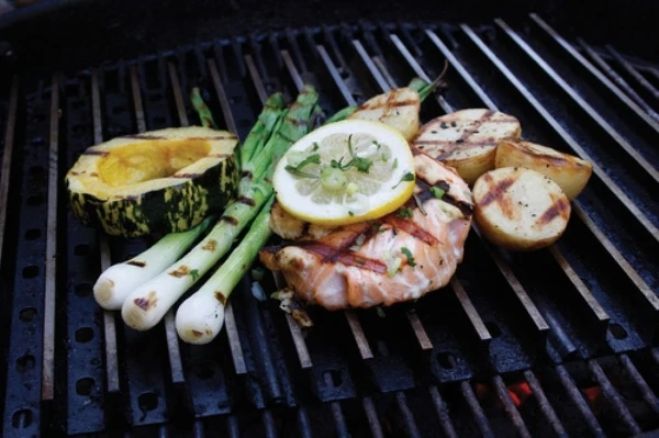 SET 3 GRIGLIE 34,92 CM PER KAMADO JOE E BGE MEDIUM 6 SET 3 GRIGLIE 34,92 CM PER KAMADO JOE E BGE MEDIUM - immagine 4