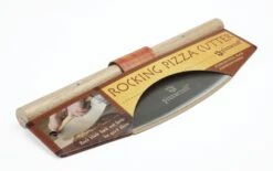 TAGLIA PIZZA IN ACCIAIO CON MANICO IN LEGNO 7 TAGLIA PIZZA IN ACCIAIO CON MANICO IN LEGNO -Mailgarden Negozio PC0203 03