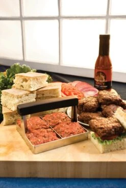 PRESSA/TAGLIERINA PER SLIDERS (MINI HAMBURGER) -Mailgarden Negozio SR8125 03